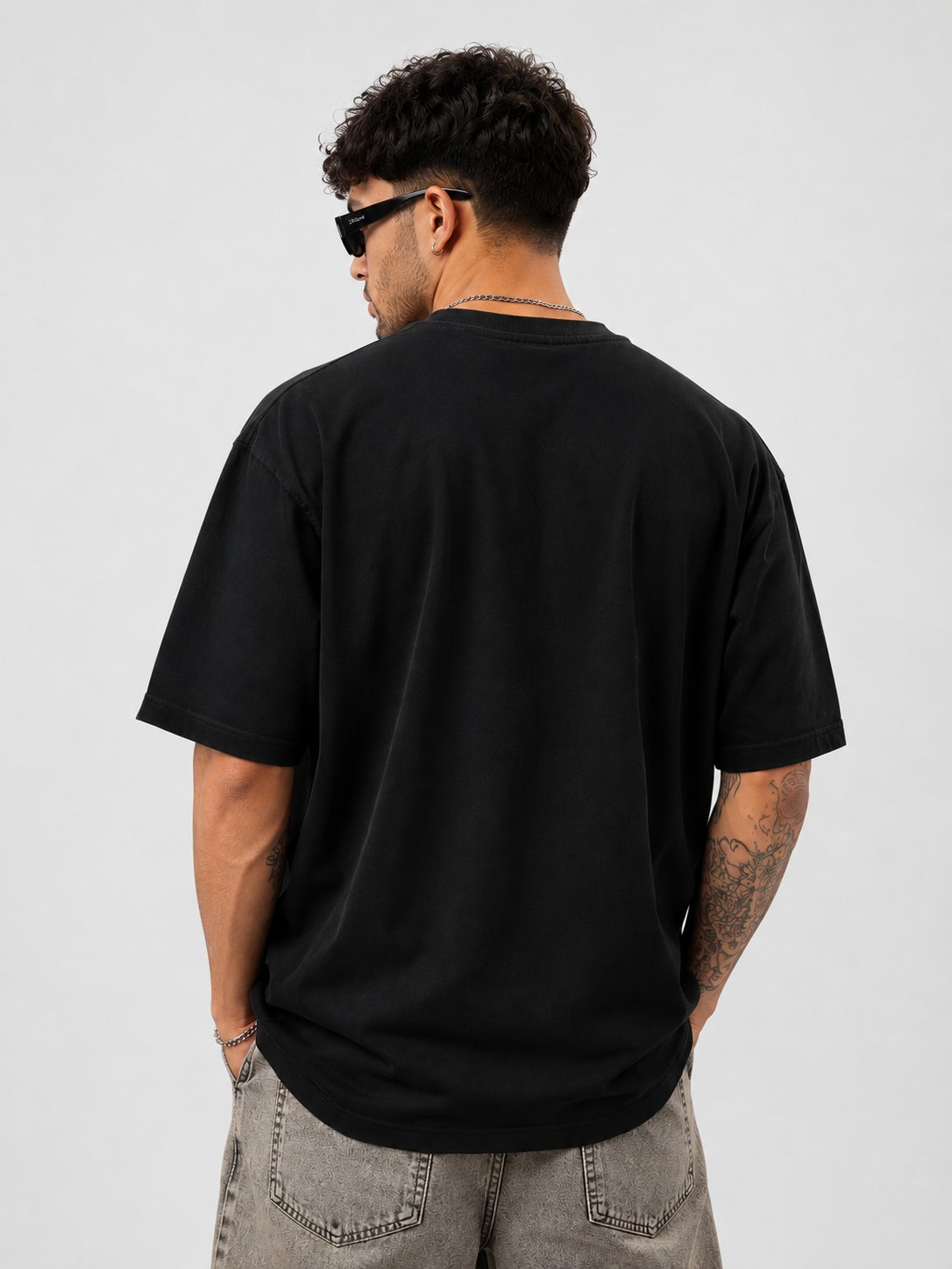 Oversized Baki Hanma Embroidered Tshirt – Comfort & Style